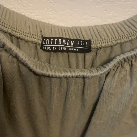 Shoulder shirt - Picture 3 of 3